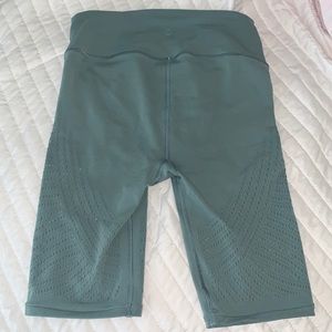 Lululemon Biker Shorts🌻